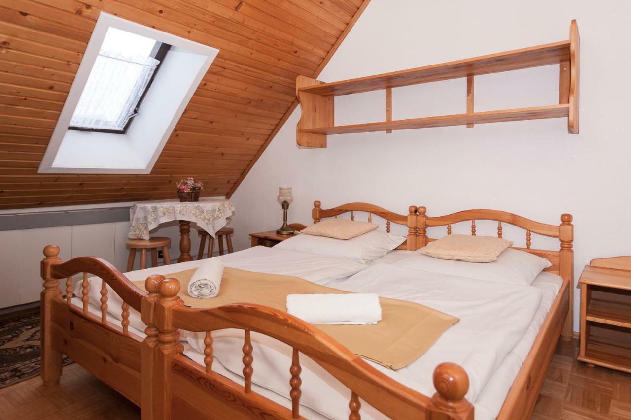 Privat Gallik Ždiar Buitenkant foto
